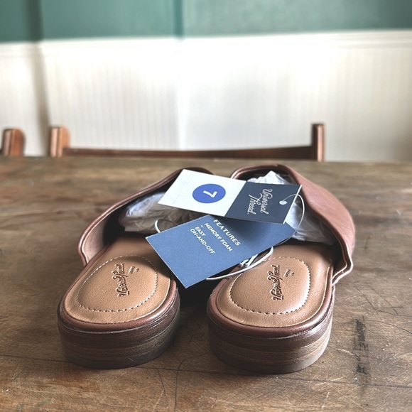 Womens Universal Thread Brown Loafers Clogs Size 7 - Picture 4 of 4